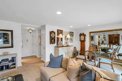 2 Richmond Road #5W, Long Beach, NY 11561 - Photo 8