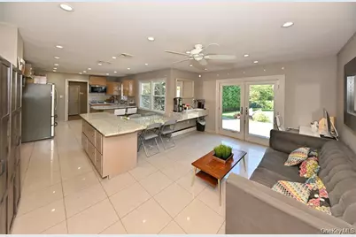 11 Deerwood Road, Spring Valley, NY 10977 - Photo 18