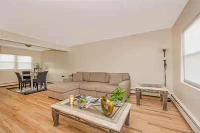 28 Baldwin Street, Farmingdale, NY 11735 - Photo 16