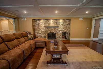 55 Wynn Court, Muttontown, NY 11791 - Photo 8