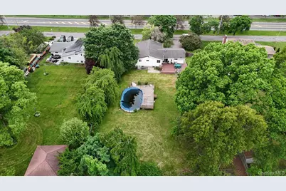 1020 Commack Road, Dix Hills, NY 11746 - Photo 20