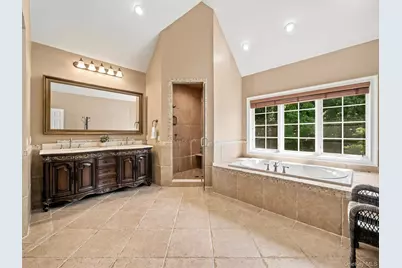 637 S Mountain Road, New City, NY 10956 - Photo 28