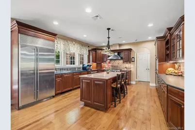 637 S Mountain Road, New City, NY 10956 - Photo 16