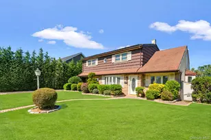 3591 Fiddler Ln, Bethpage, NY 11714 - Photo 2
