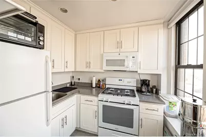 310 Riverside Boulevard #3i, Long Beach, NY 11561 - Photo 18