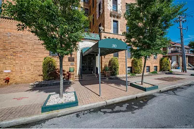 310 Riverside Boulevard #3i, Long Beach, NY 11561 - Photo 2