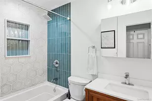 18 Ashford Dr, Bohemia, NY 11716 - Photo 10