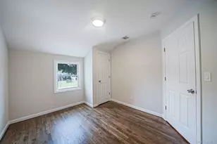 610 Americus Ave, Patchogue, NY 11772 - Photo 24