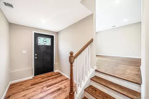 610 Americus Ave, Patchogue, NY 11772 - Photo 4