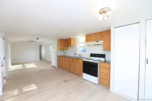 414 Joslen Blvd, Hudson, NY 12534 - Photo 4