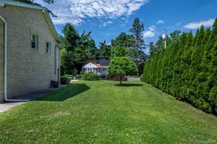 18 Carlyle Pl, Hartsdale, NY 10530 - Photo 36