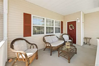 2803 Pebble Beach Path, Riverhead, NY 11901 - Photo 4
