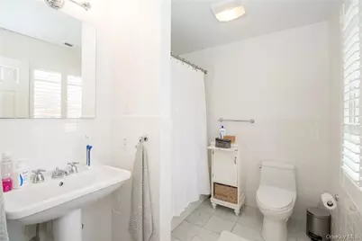 4 Dalphin Drive, Rye, NY 10580 - Photo 18