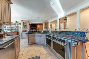 67 Sunny Rd, Saint James, NY 11780 - Photo 18