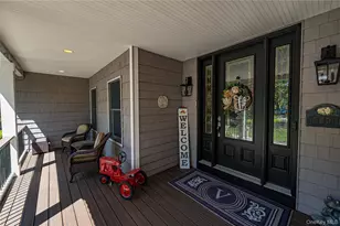 67 Sunny Rd, Saint James, NY 11780 - Photo 8