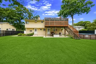 6 Smith Ct, Mastic, NY 11950 - Photo 8