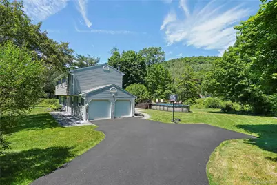 11 Kenneth Drive, Putnam Valley, NY 10579 - Photo 2