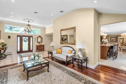 6 Averly Place, Smithtown, NY 11787 - Photo 12