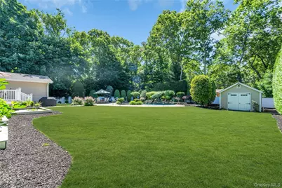 6 Averly Place, Smithtown, NY 11787 - Photo 40