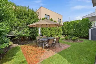 61-26 164th St, Fresh Meadows, NY 11365 - Photo 18