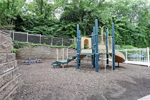 27 Underhill Dr, Pomona, NY 10970 - Photo 38