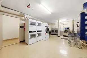 4200 Herkimer Pl, Bronx, NY 10470 - Photo 22
