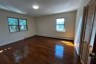 1149 E 219th St, Bronx, NY 10469 - Photo 14