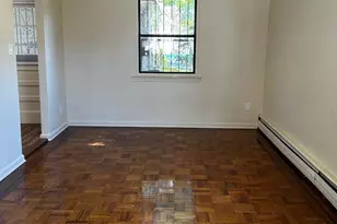 1149 E 219th St, Bronx, NY 10469 - Photo 4