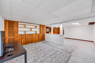 7 Albers Ln, Farmingdale, NY 11735 - Photo 28