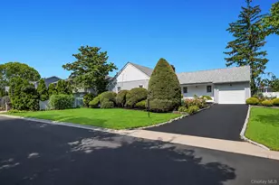7 Albers Ln, Farmingdale, NY 11735 - Photo 6