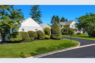 7 Albers Lane, Farmingdale, NY 11735 - Photo 4