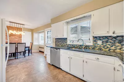 7 Albers Lane, Farmingdale, NY 11735 - Photo 16