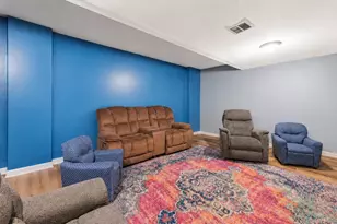 303 N Westchester Ave N, West Babylon, NY 11704 - Photo 20