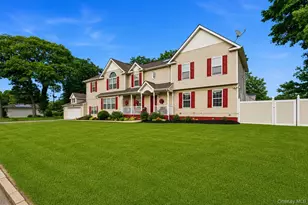 303 N Westchester Ave N, West Babylon, NY 11704 - Photo 2