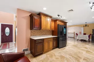303 N Westchester Ave N, West Babylon, NY 11704 - Photo 6