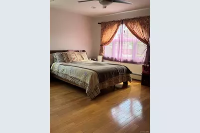 76-53 271st Street, New Hyde Park, NY 11040 - Photo 18