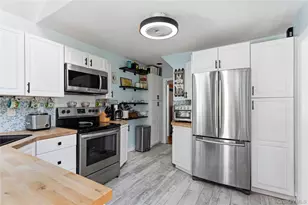 19 Westbridge Dr, Babylon, NY 11702 - Photo 14