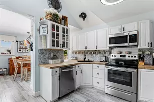 19 Westbridge Dr, Babylon, NY 11702 - Photo 16