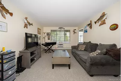 8 Foxwood Drive #8, Pleasantville, NY 10570 - Photo 10