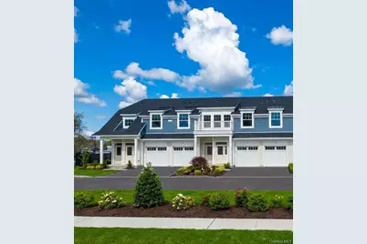605 Bay View Circle #5, Moriches, NY 11955 - Photo 1