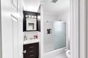 113-06 201st St, Saint Albans, NY 11412 - Photo 10
