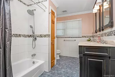 142 Cedar Street, Amityville, NY 11701 - Photo 28