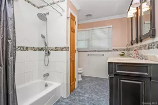 142 Cedar St, Amityville, NY 11701 - Photo 28