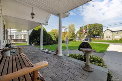 142 Cedar Street, Amityville, NY 11701 - Photo 4