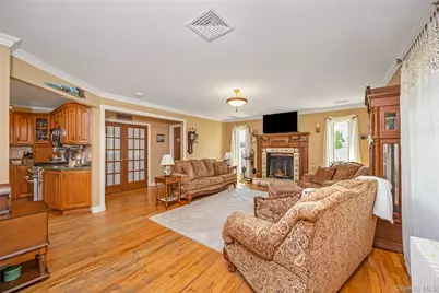 142 Cedar Street, Amityville, NY 11701 - Photo 14