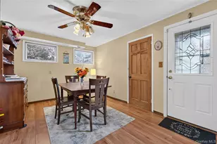190 Oakwood Rd, Huntington Station, NY 11746 - Photo 14