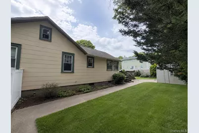 15 Kew Drive, Sound Beach, NY 11789 - Photo 6