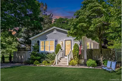 18 N Hampton Avenue, Miller Place, NY 11764 - Photo 2
