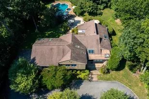 8 Kodiak Dr, Woodbury, NY 11797 - Photo 42