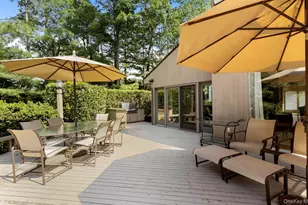 8 Kodiak Dr, Woodbury, NY 11797 - Photo 36